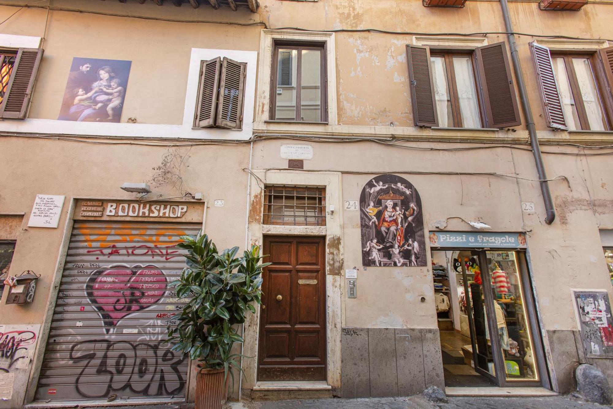 Happy Trastevere In Rome, Rome