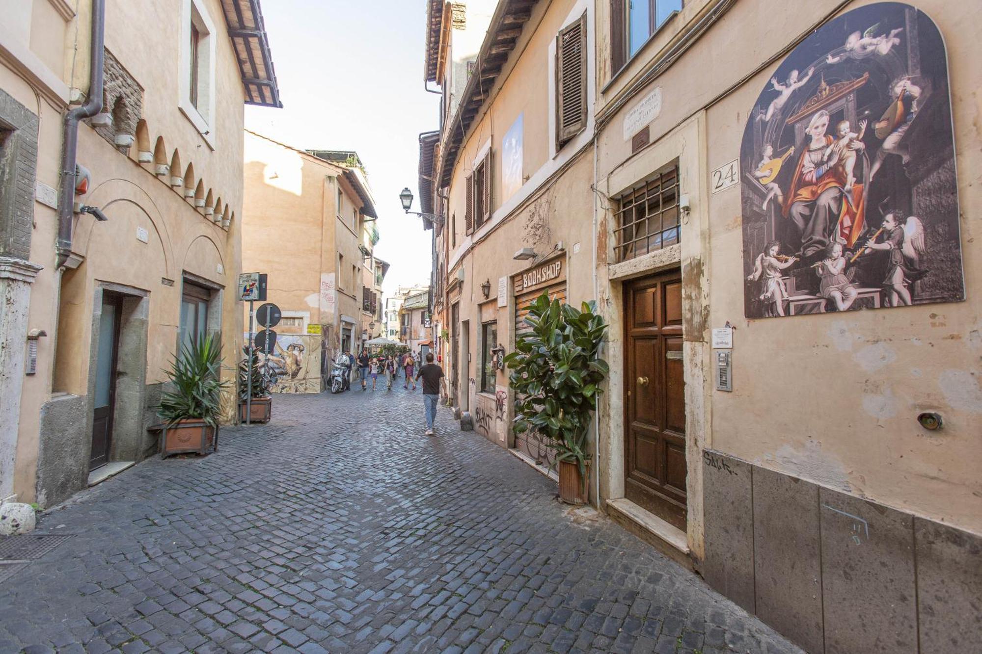 Happy Trastevere In Rome — Photos 3